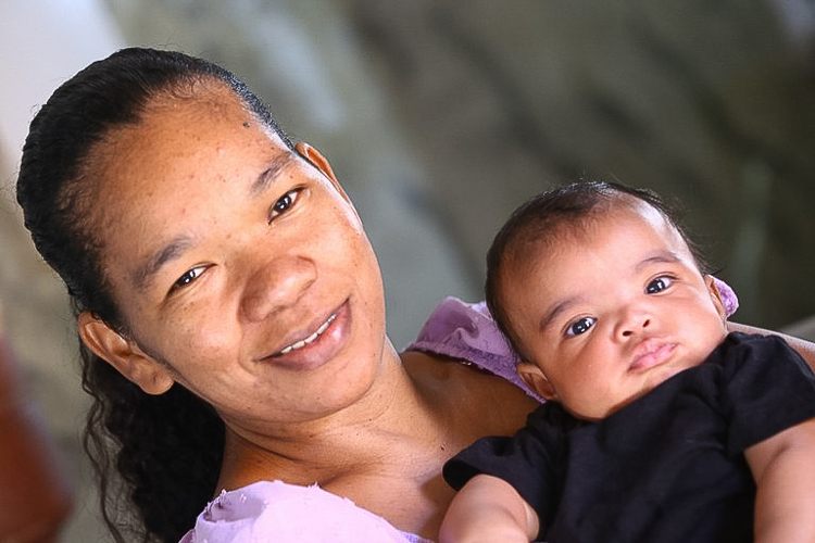 Bolsa Família garante adicional de R$ 50 para famílias com crianças de até 6 meses
