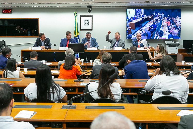 Câmara dos Deputados lança Frente Parlamentar em Defesa da Tarifa Zero