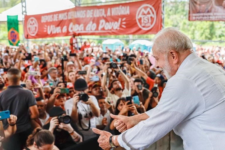 “Precisamos atender às necessidades do povo”, diz Lula ao lançar empreendimento do MCMV em SP