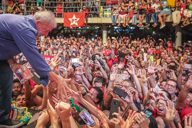 Momento histórico: com Lula, PT mobiliza seus pré-candidatos para potencializar eleições 2024