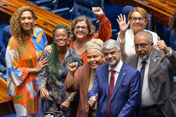 Senado aprova ampliação da política de cotas para concursos públicos