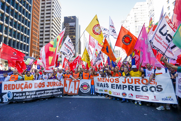 Campos Neto é sabotador do país, acusam petistas após BC manter taxa de juros em 10,5%