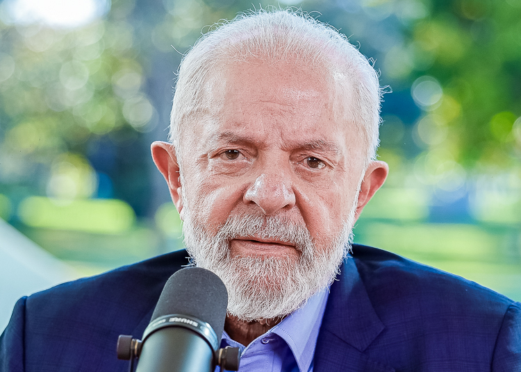 “Comportamento do BC é desajustado”, diz Lula, para quem Campos Neto tem “lado político”