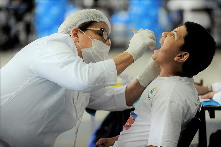 Em maio, Brasil Sorridente investiu R$ 154 mi em equipes de saúde bucal