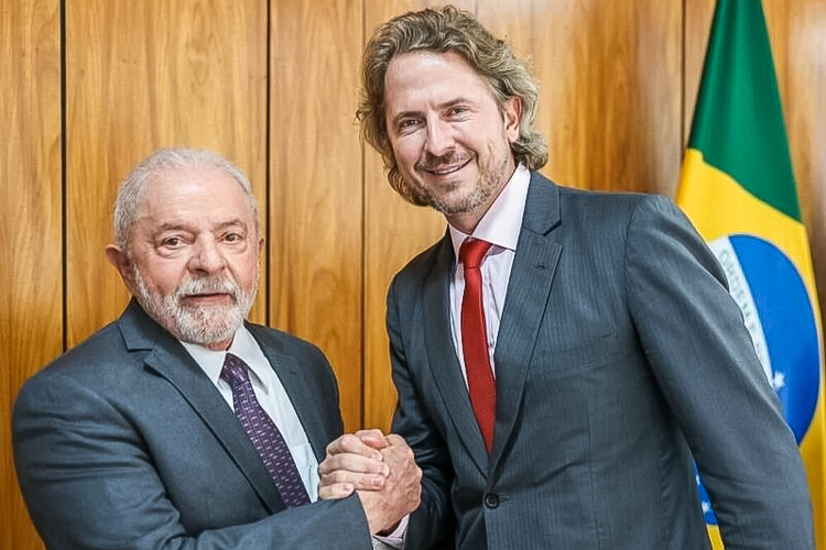 Quem torcer contra o Brasil vai perder a aposta!, por Zeca Dirceu