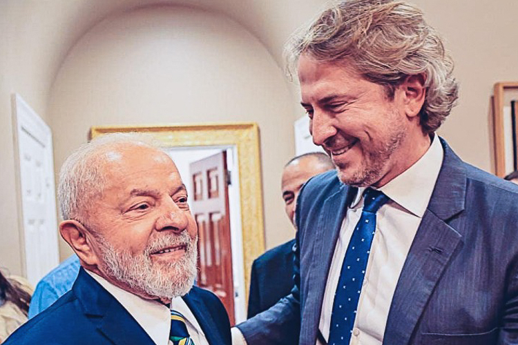 Lula acompanha retomada da Fafen-PR e visita refinaria Repar nesta quinta (15)