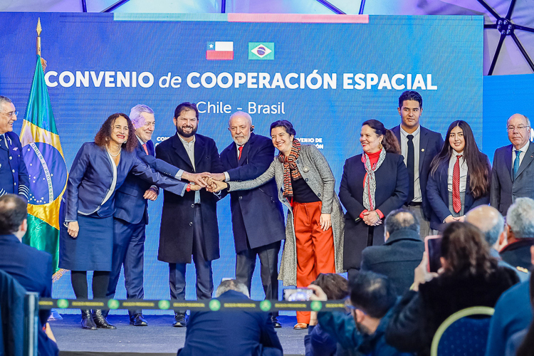 Brasil e Chile fortalecem cooperação com lançamento de obras do Centro Espacial Nacional