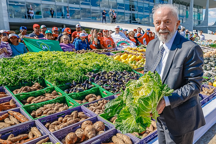 Com Lula, Conab resgata protagonismo no combate à fome