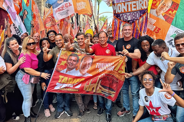 Tuninho da Padaria é a voz do povo em Nova Iguaçu (RJ)