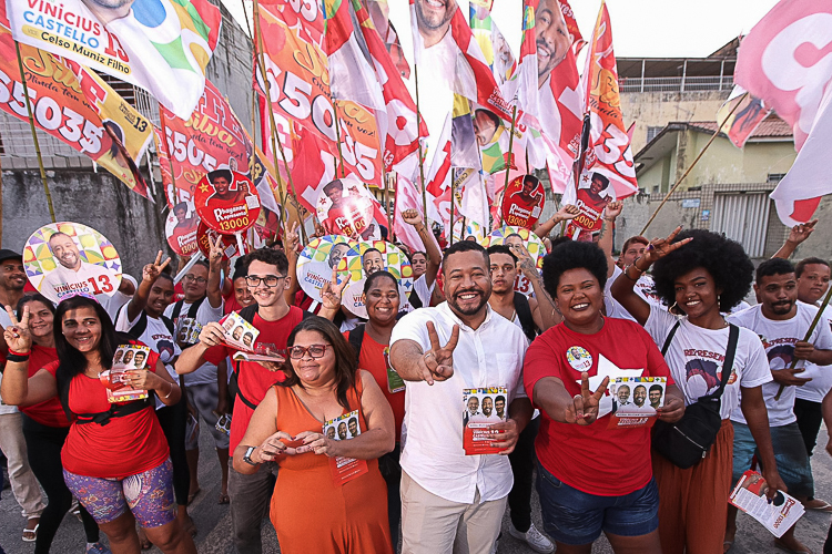 Em Olinda, campanha de Vinicius Castello foca na renovação, diversidade e inclusão social