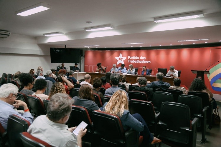 PT reúne Executiva Nacional e parlamentares e faz balanço das eleições