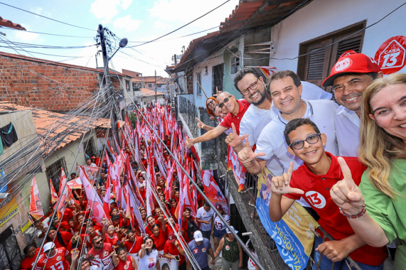 Ao lado do povo de Fortaleza, Lula e Evandro impulsionam campanha rumo à vitória