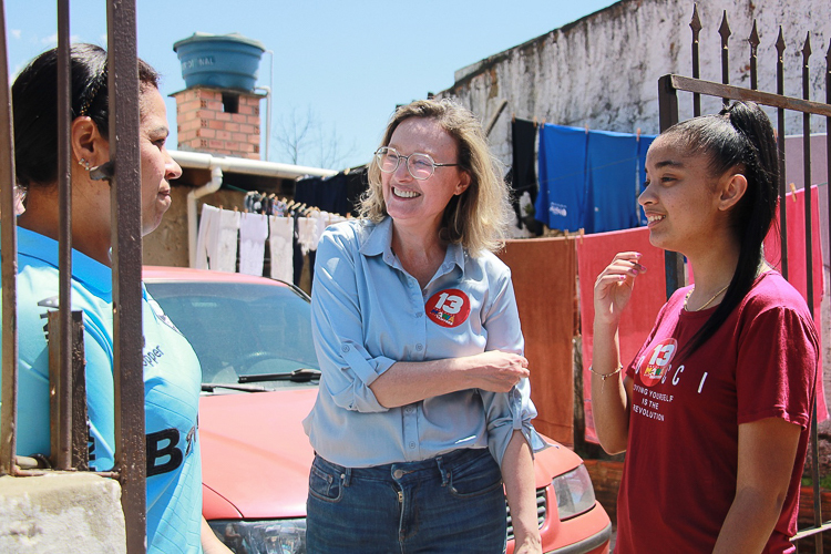 Maria do Rosário cresce 14 pontos nas intenções de voto e se aproxima do atual prefeito