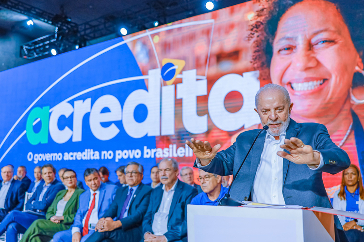 Expandido por Lula, programa Acredita vai injetar R$ 50 bi na economia