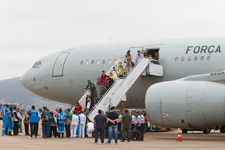 Total de repatriados do Líbano ao Brasil sobe a 1.877 com chegada do 8º voo