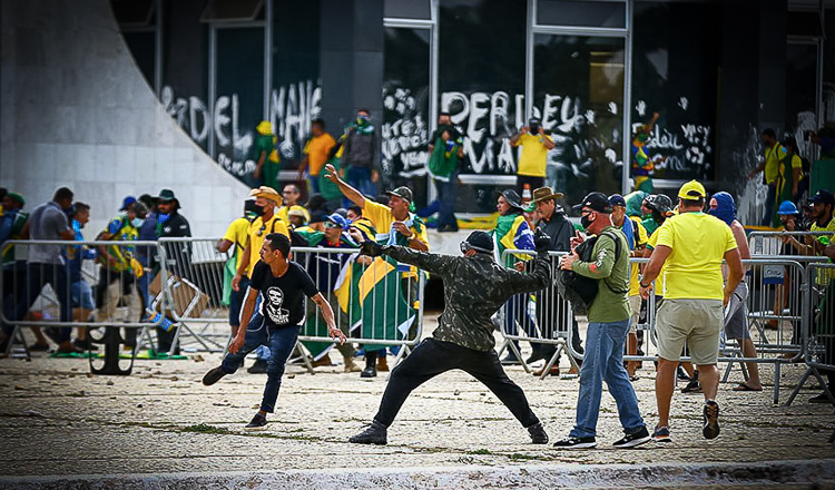 Petistas são taxativos: “Sem anistia para golpistas criminosos”