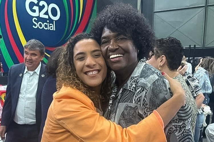 Benedita destaca protagonismo do Brasil no G20 Social e elogia presidente Lula