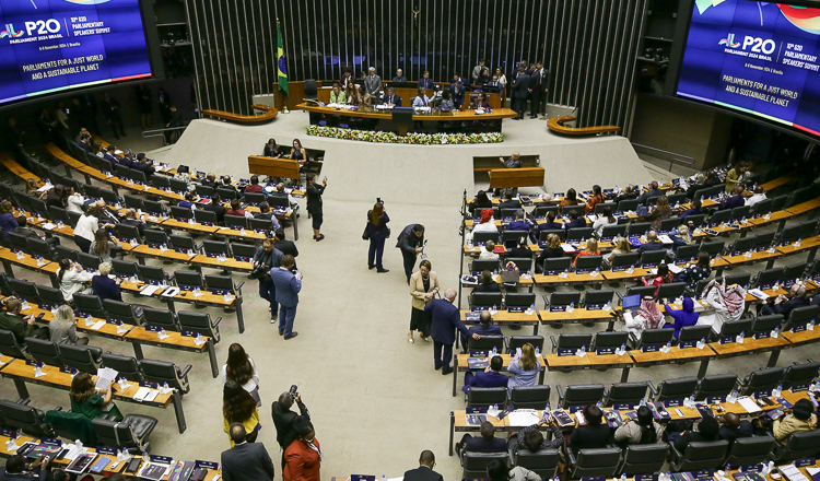 Encontro de mulheres parlamentares abre reunião do P20