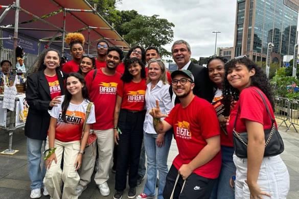 Gleisi participa do 1º dia da Cúpula do G20 Social, no RJ