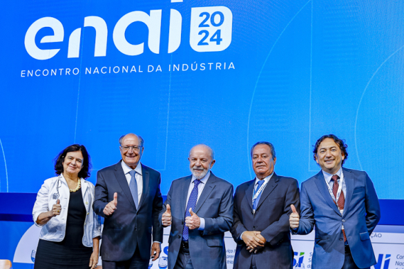 Lula: “Politica econômica é distribuição de oportunidade para 210 milhões de habitantes”