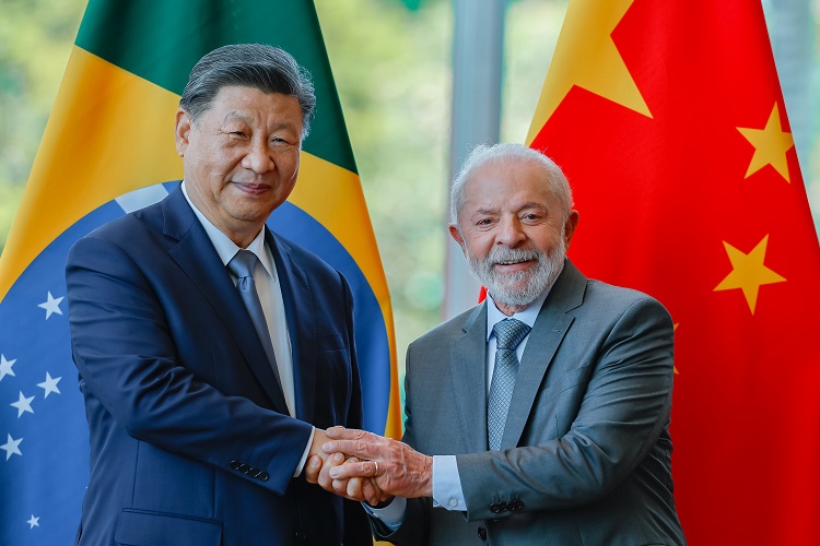 Parceria estratégica Brasil-China: caminhos para um mundo multipolar, por Gleisi Hoffmann