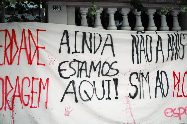 8/1: PT e movimentos sociais realizam, em Porto Alegre, ato em memória dos ataques golpistas