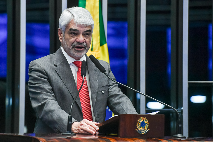 Humberto: “O Brasil está trilhando caminho de reconstrução, inclusão e justiça social”