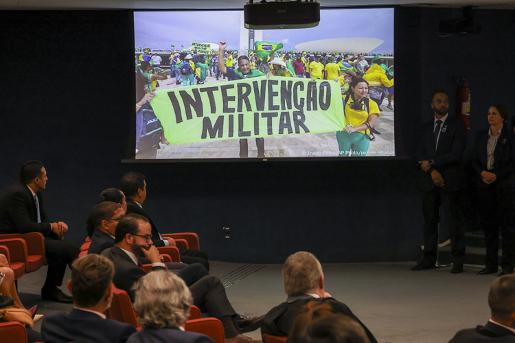 STF torna réus mais seis aliados de Bolsonaro por tentativa de golpe