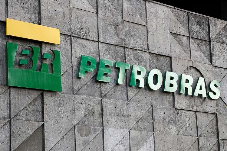 Soberania: Petrobras avança na retomada de fábricas de fertilizantes no NE