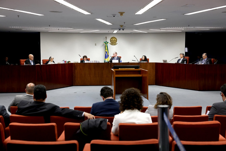 Por unanimidade, STF torna réus sete golpistas do núcleo da desinformação de Bolsonaro