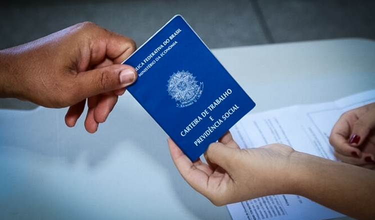 Desemprego em baixa, renda em alta
