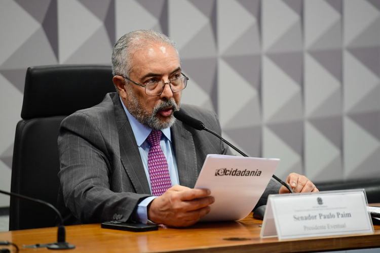 Paim: mito de que redução da jornada gera desemprego foi derrubado pela própria história
