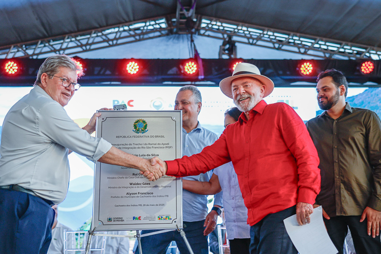 Lula inaugura 1º trecho do Ramal do Apodi e beneficiará 750 mil pessoas na Paraíba e no RN