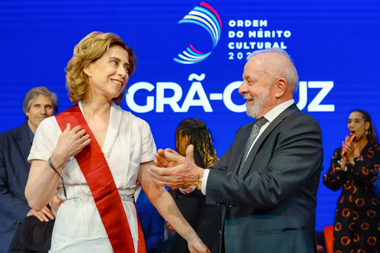No Rio, Lula exalta papel da cultura na defesa da democracia