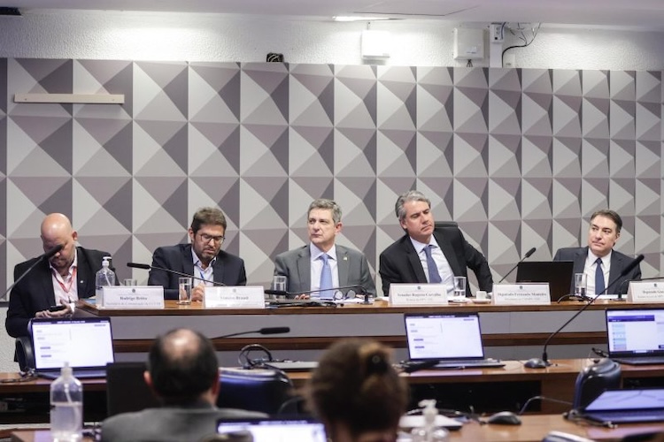 Rogério defende consignado com menos juros e acessibilidade aos trabalhadores