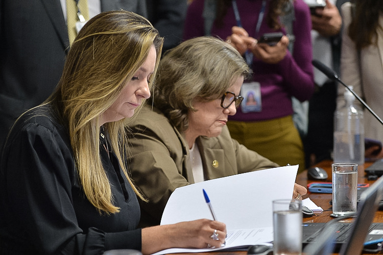 Senado aprova cota de 30% de mulheres para composição de conselhos de administração de estatais