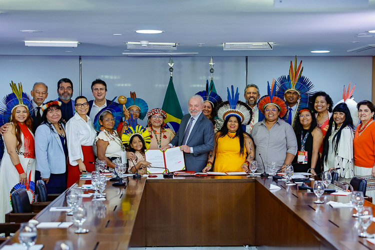 Lula: “Somos a melhor chance que os povos indígenas têm para conquistar suas terras”