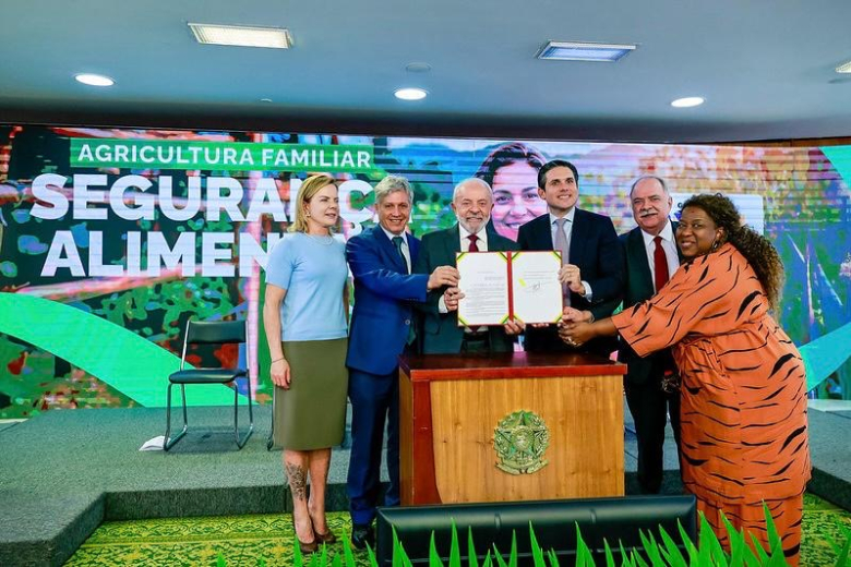 Comida na mesa: Lula reforça agricultura familiar e combate à fome com novas sanções