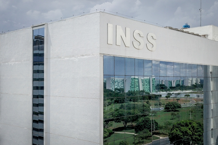 INSS devolve R$ 1,29 bilhão a aposentados e pensionistas