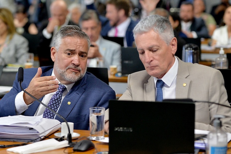 CPMI do INSS: PT pressiona assessor da Conafer que recebeu R$ 300 milhões