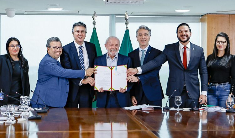 Presidente Lula sanciona Sistema Nacional de Educação (SNE)