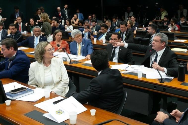 PT denuncia blindagem a Eduardo Bolsonaro no Conselho de Ética