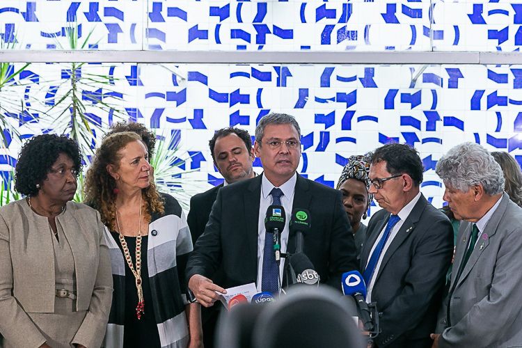 RJ: Parlamentares acusam Cláudio Castro de massacre e defendem PEC da Segurança