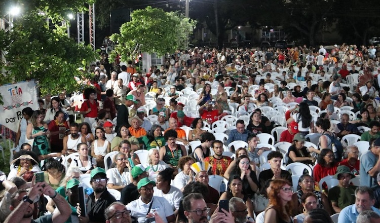 Cúpula dos Povos exige nova governança global contra crise climática