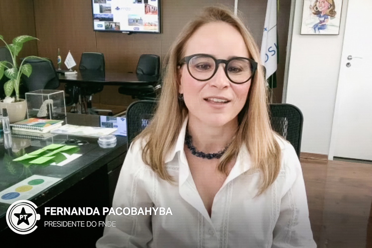 “O Brasil é referência em merenda escolar”, diz Fernanda Pacobahyba