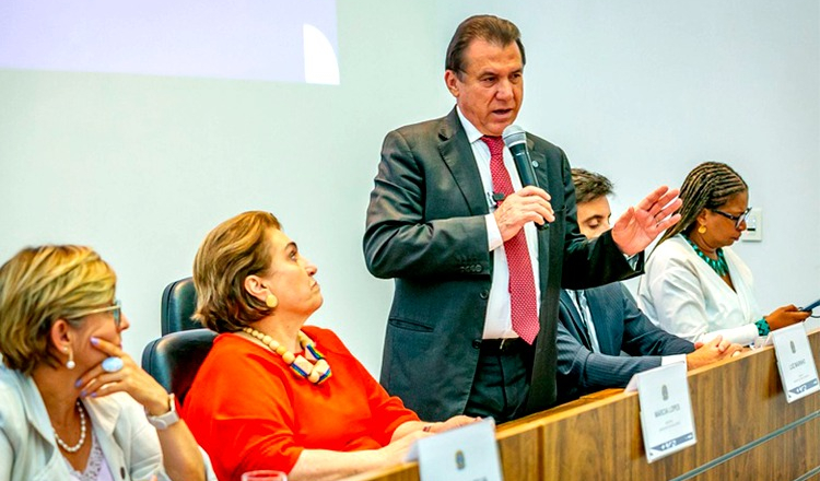 4º Relatório de Transparência Salarial: mulheres recebem 21,2% a menos que os homens