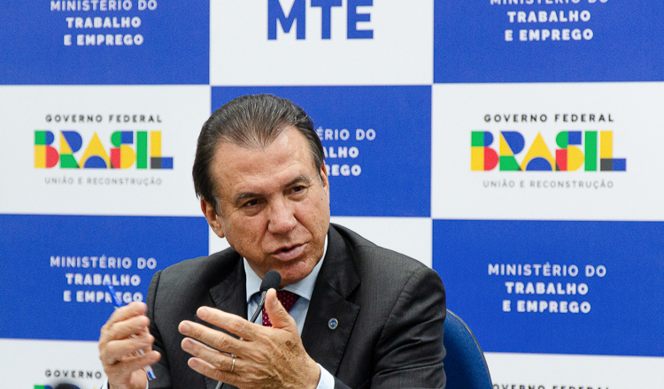 Lula já criou 4,9 milhões de empregos formais desde 2023