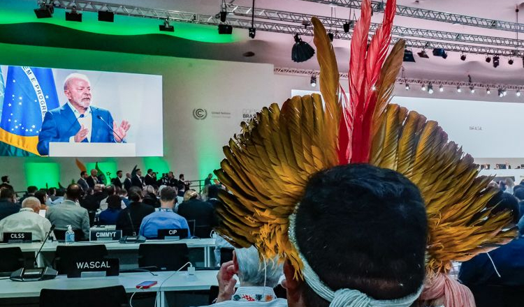 Lula manda recado aos negacionistas na abertura da COP30