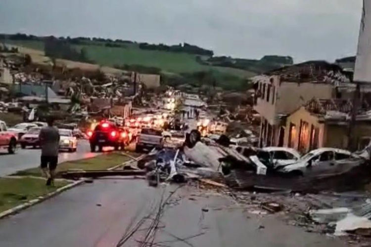 Lula mobiliza rede de apoio ao Paraná após tornado devastador