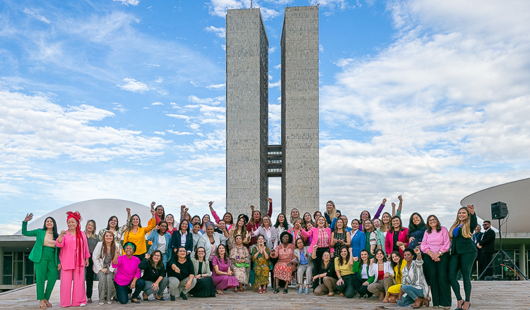 PT tem 33 projetos em defesa de mulheres, mas Congresso ignora a pauta